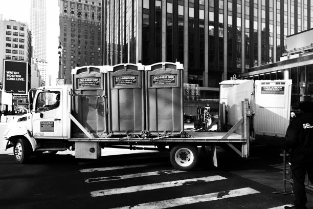 Best Luxury portable toilet rental  in Harahan, LA
